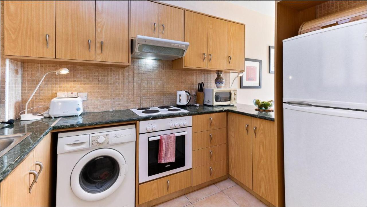 Spacious Contemporary Apartment Pissouri Ngoại thất bức ảnh